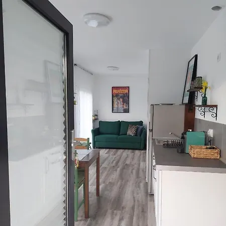 Casa De Pe Un Deal-provita De Sus-prahova *